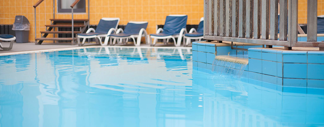 レジデンス屋外プール