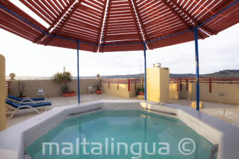 屋外ジャグジー